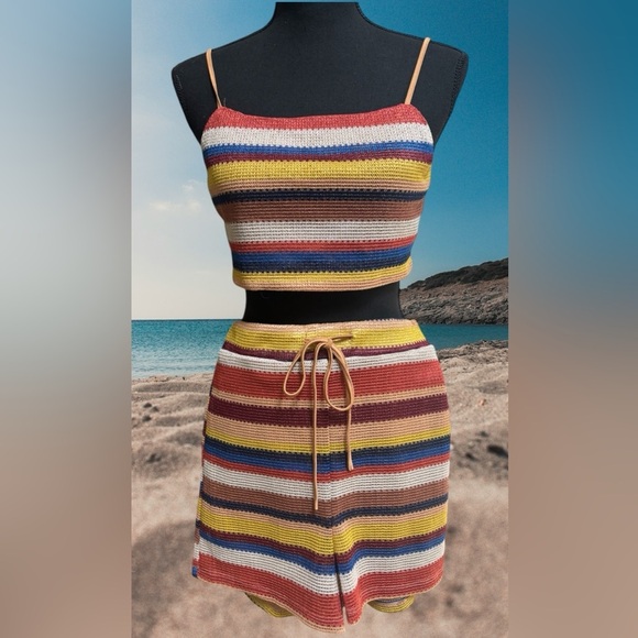 HYFVE Striped Boho Summer Beach 2 Pc Set Knit Crop Top & Shorts Pool SZ L NWOT - Picture 3 of 11